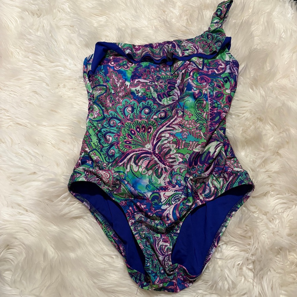 BECCA one shoulder ruffled one piece swimsuit size L